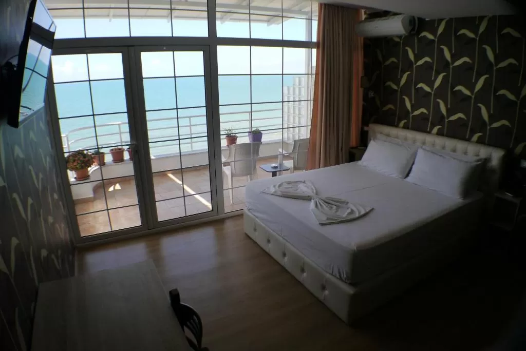 Espana - SUPERIOR DBL 1.jpg